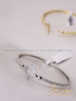 دستبند زنانه طرح طلا ون کلیف نگین دار کد B2158 - Image 4